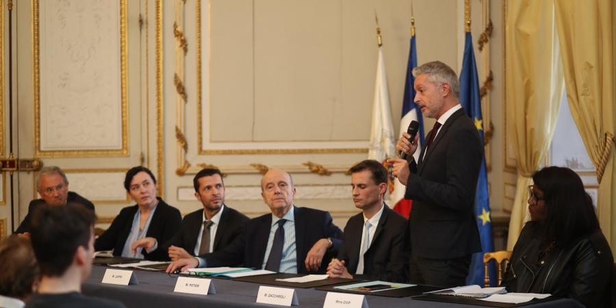 President B. Zacchiroli, with Alain Juppé (Mayor of Bordeaux) and amongst others Marik Fetouh (Deputy Mayor for equality and citizenship)